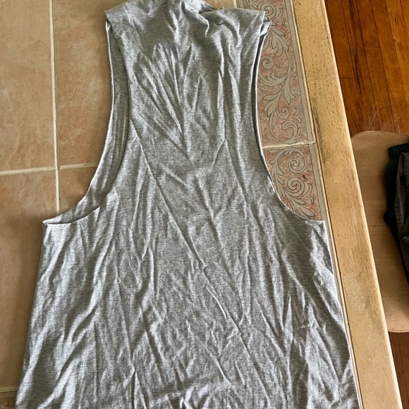 Gymshark Drop Arm Tank - Picture 2 of 3